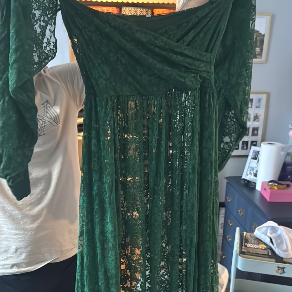 Elegant Green Lace Dress